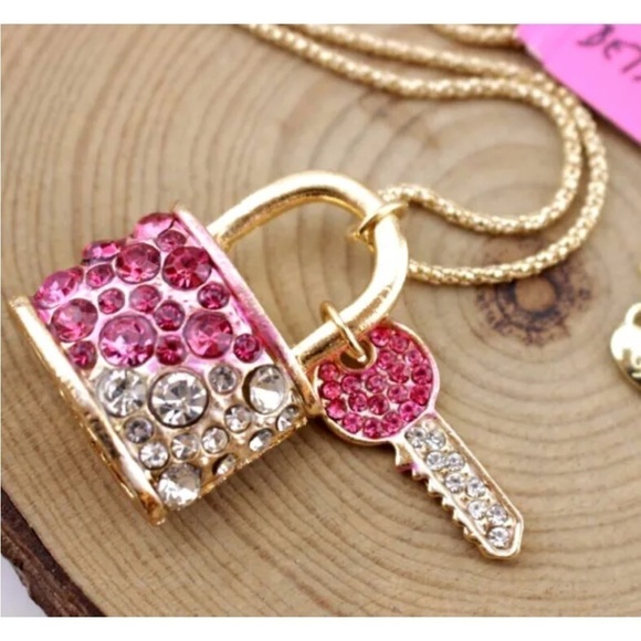 Betsey Johnson Jewelry - BETSEY JOHNSON BEAUTIFUL PINK CRYSTAL AND ALLOY LOCK AND KEY NECKLACE